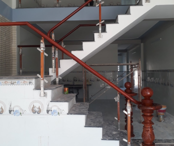 Công trình cầu thang gỗ Bàu Bàng