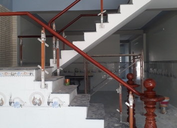 Công trình cầu thang gỗ Bàu Bàng