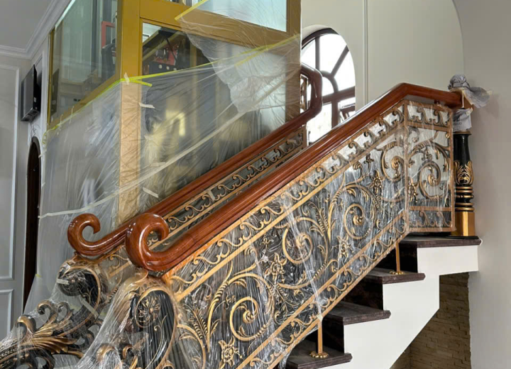 Cầu thang gỗ Bình Dương Mẫu 15