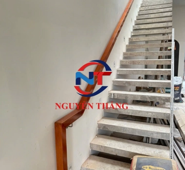Cầu thang gỗ Bình Dương Mẫu 5