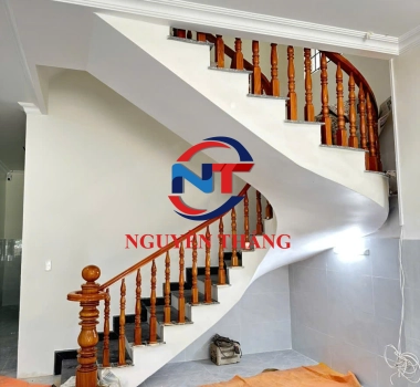 Cầu thang gỗ Bình Dương Mẫu 6