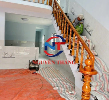 Cầu thang gỗ Bình Dương Mẫu 9