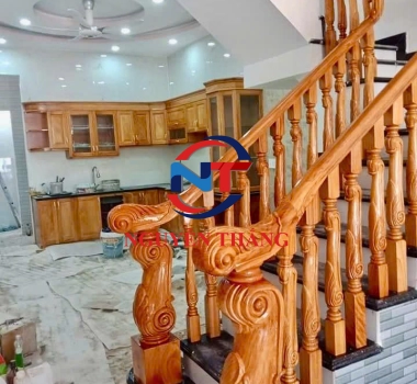 Cầu thang gỗ trụ cuộn